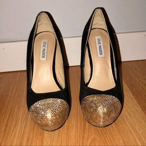 Steve Madden | Black/Gold Heals | Size 7.5 - Picture 3 of 8